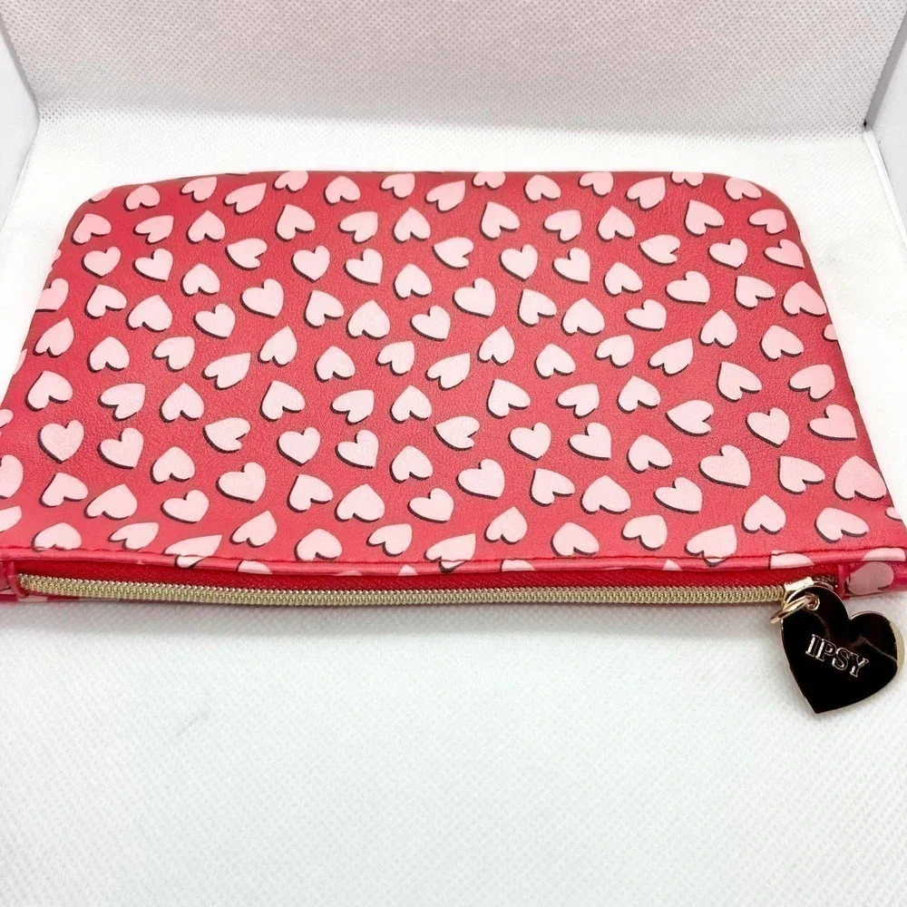 Full Hearts Cosmetics Makeup Bag